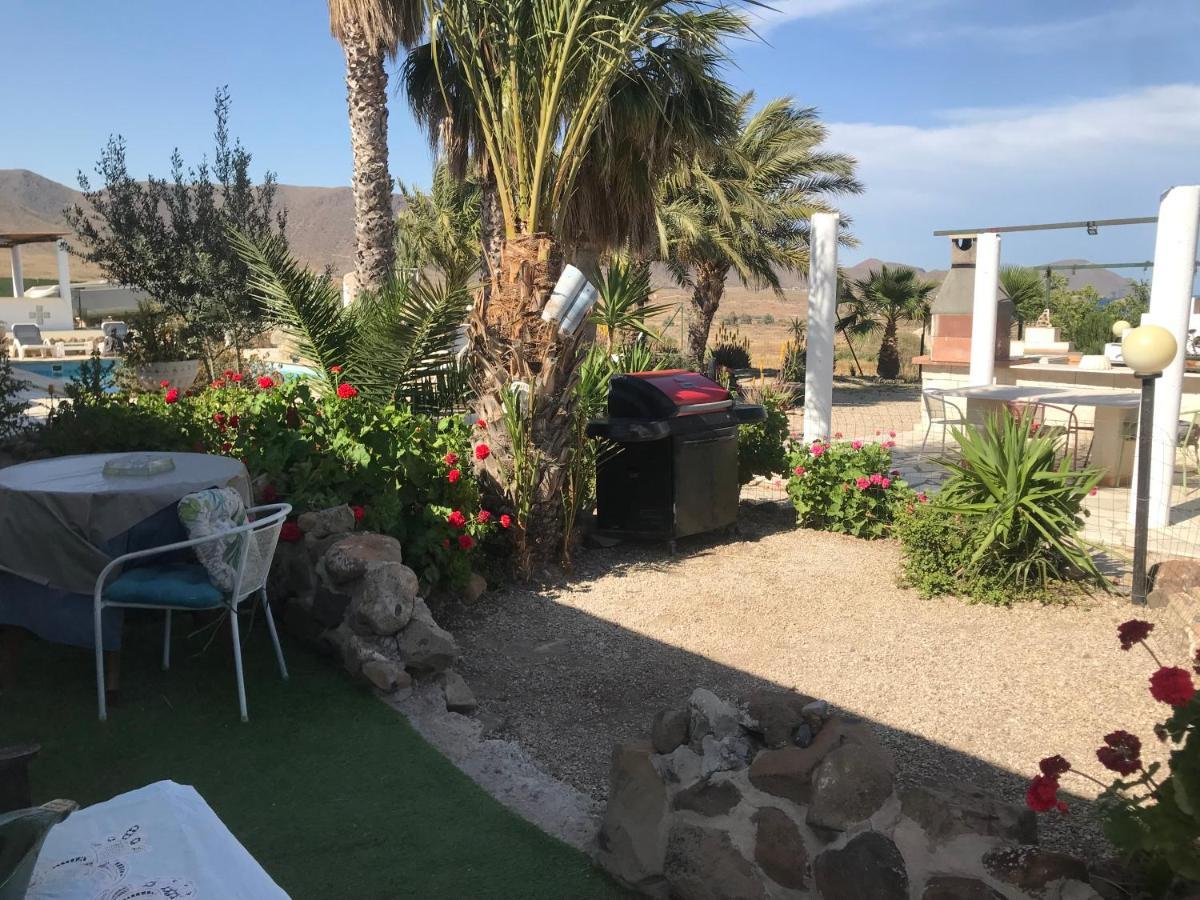 Bungalows & Estudios Los Escullos Αλμερία Εξωτερικό φωτογραφία